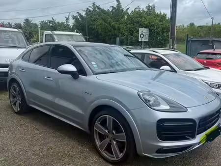 Porsche Cayenne V6 3.0 462 4x4