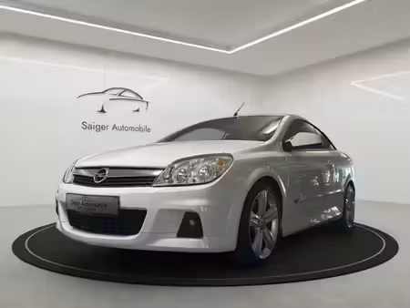 Opel Astra 1.9 150 OPC Line