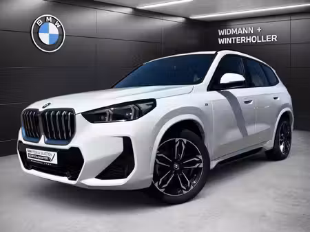 BMW iX1 