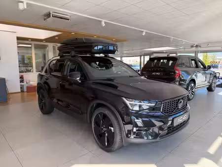 Volvo XC40 B3 2.0 163 Black Edition