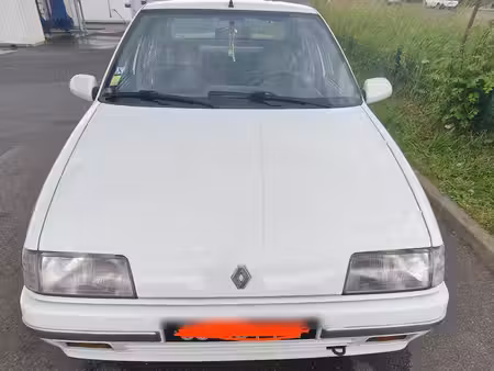 Renault R19 