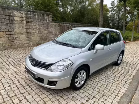 Nissan Tiida 1.8 Acenta