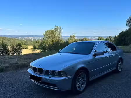 BMW Série 5 540i V8 4.4 286