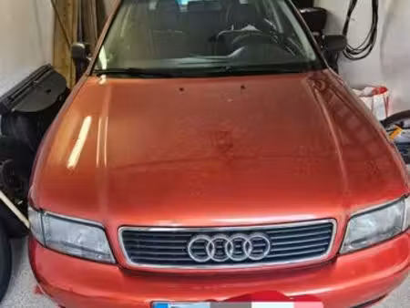 Audi A4 1.6 102