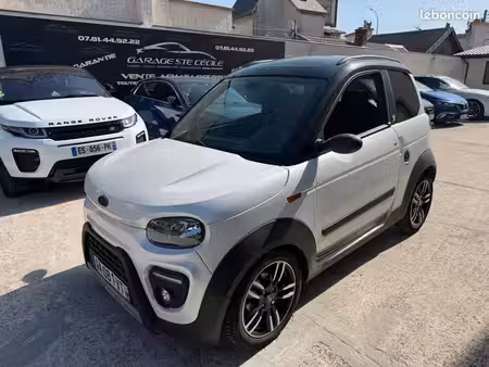Microcar MGO 