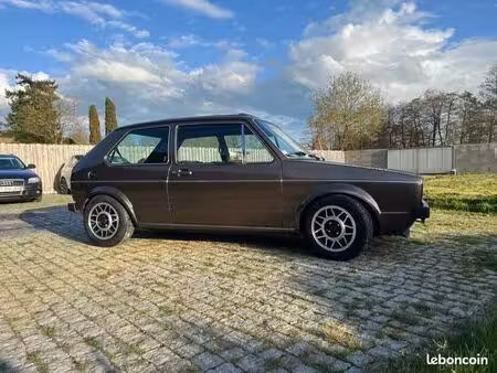 Volkswagen Golf 
