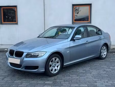 BMW Série 3 318i 2.0 143