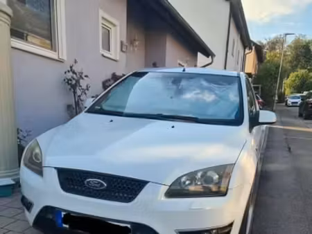 Ford Focus ST 2.5 225