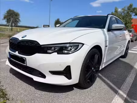 BMW Série 3 330e 2.0 184 Edition Avantage