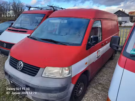 Volkswagen Transporter T5 1.9 TDI 105