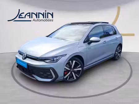 Volkswagen Golf GTE 1.5 eTSI 272