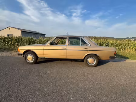 Mercedes-Benz Classe E 240 D
