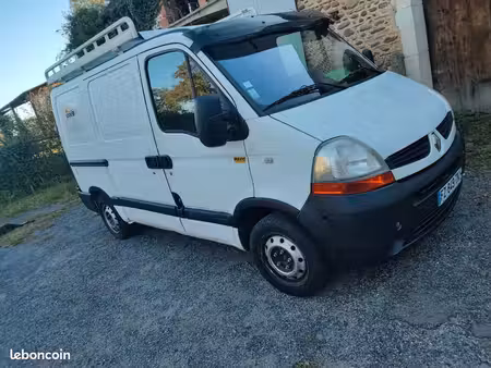 Renault Master 2.5 dCi 120