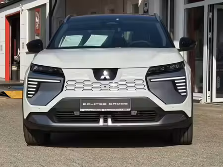 Mitsubishi Eclipse Cross 218 Invite