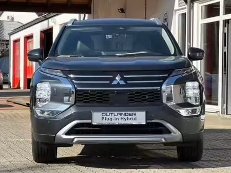 Mitsubishi Outlander PHEV 2.4 306 Intro Edition 4x4