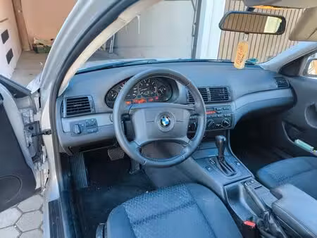 BMW Série 3 361i 1.8 115