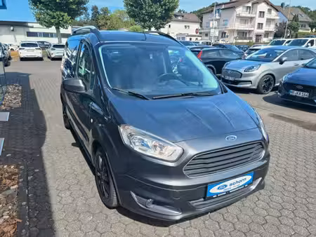 Ford Tourneo Courier 1.0 100 Titanium