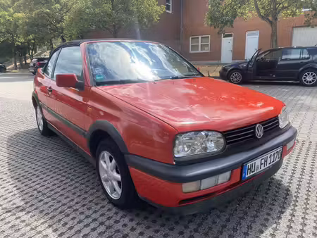 Volkswagen Golf 1.8 90
