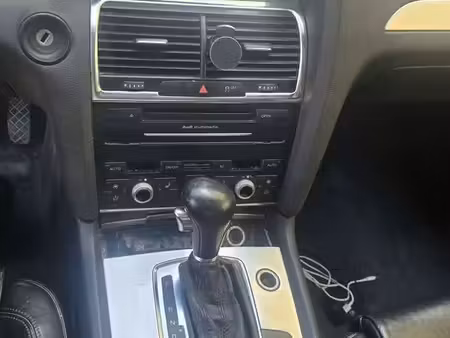 Audi Q7 V6 3.0 TDI quattro