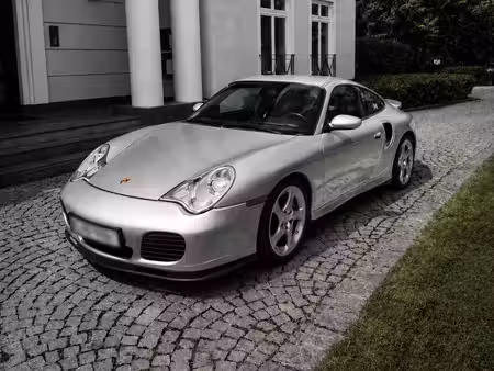 Porsche 911 Turbo 3.6 420 4x4