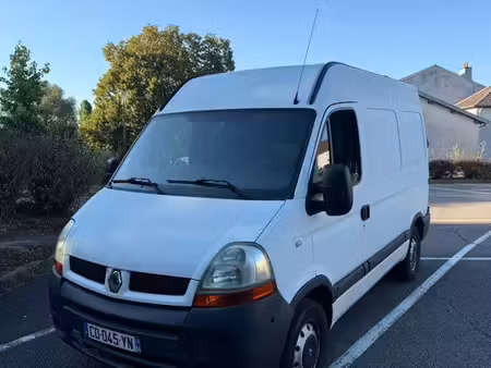 Renault Master 2.5 dCi 100