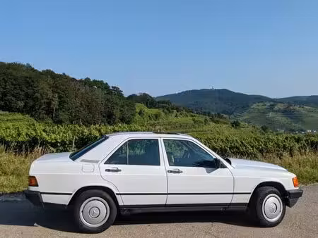 Mercedes-Benz 190 2.0