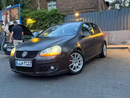 Volkswagen Golf GTI 2.0 FSI 200