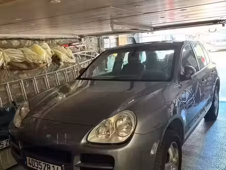 Porsche Cayenne V6 3.2 250 4x4