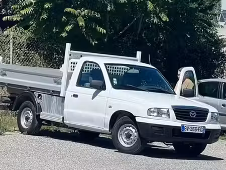 Mazda B2500 2.5 84