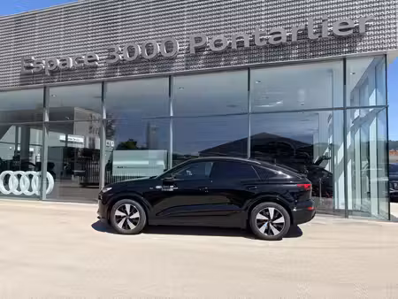 Audi Q6 Sportback E-Tron 428 S line quattro