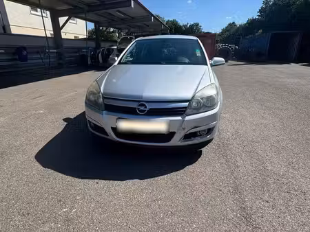 Opel Astra 1.4 90