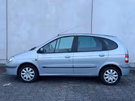 Renault Scénic 2.0 139