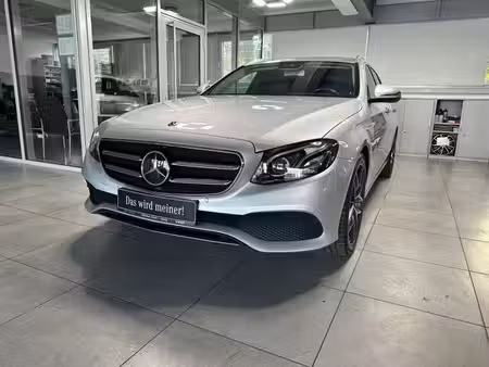 Mercedes-Benz Classe E E 200 2.0 197 Avantgarde 4Matic