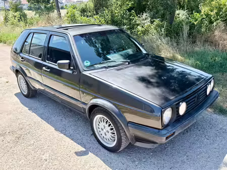 Volkswagen Golf GT 1.8 90