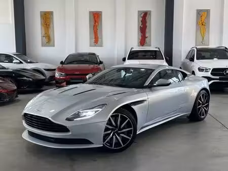 Aston Martin DB11 V12 5.2 608