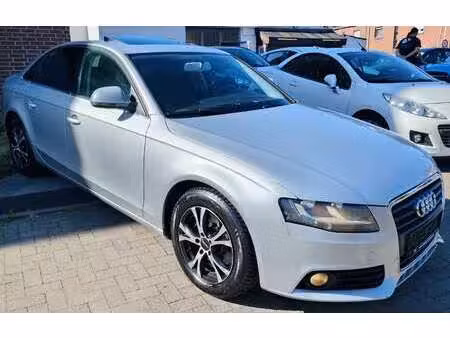 Audi A4 1.8 TFSI 120 Attraction