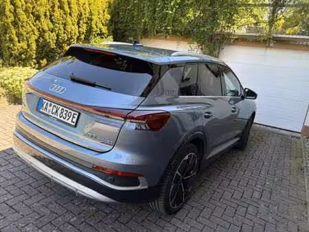 Audi Q4 e-tron 50 299 quattro