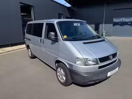 Volkswagen Transporter T4 Long 2.5 TDI 102