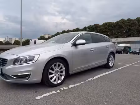 Volvo V60 D4 2.0 181 Momentum