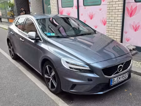 Volvo V40 D2 2.0 120 R Design