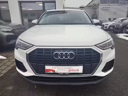 Audi Q3 45 TFSI 1.4 TFSI 180