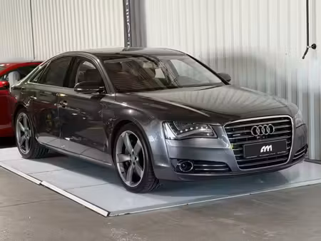 Audi A8 V8 4.2 TDI Exclusive Line quattro