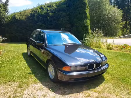 BMW Série 5 520i 2.0 150