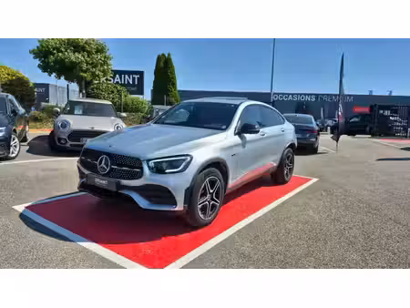 Mercedes-Benz Classe E E 300 2.0 211 AMG Line 4Matic