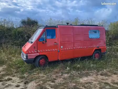Renault Master 2.5 76