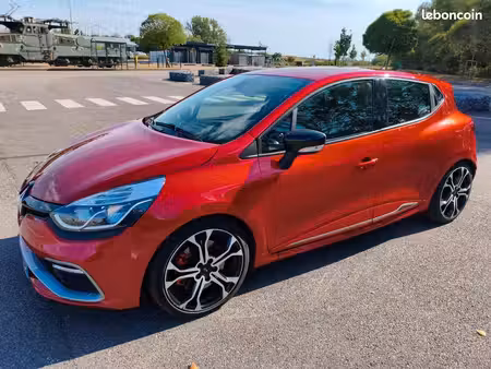 Renault Clio RS Trophy 1.6 T 220