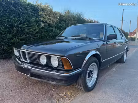 BMW Série 7 732i