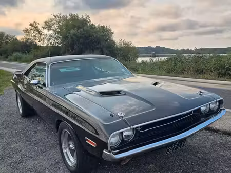 Dodge Challenger 