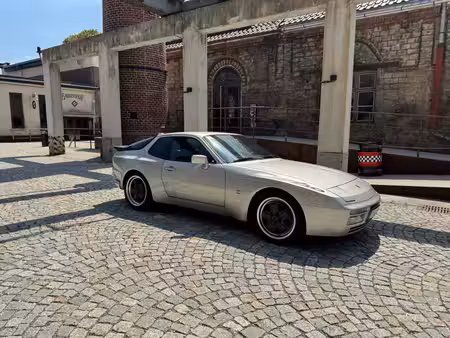Porsche 944 Turbo 2.5 250