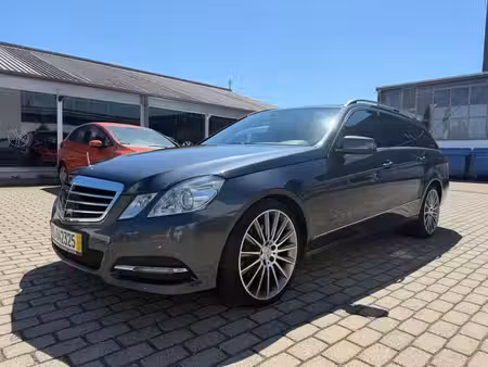 Mercedes-Benz Classe E E 250 2.1 150